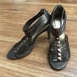 Franco Sarto Gold/Black Heel Open Toed Sandals 8